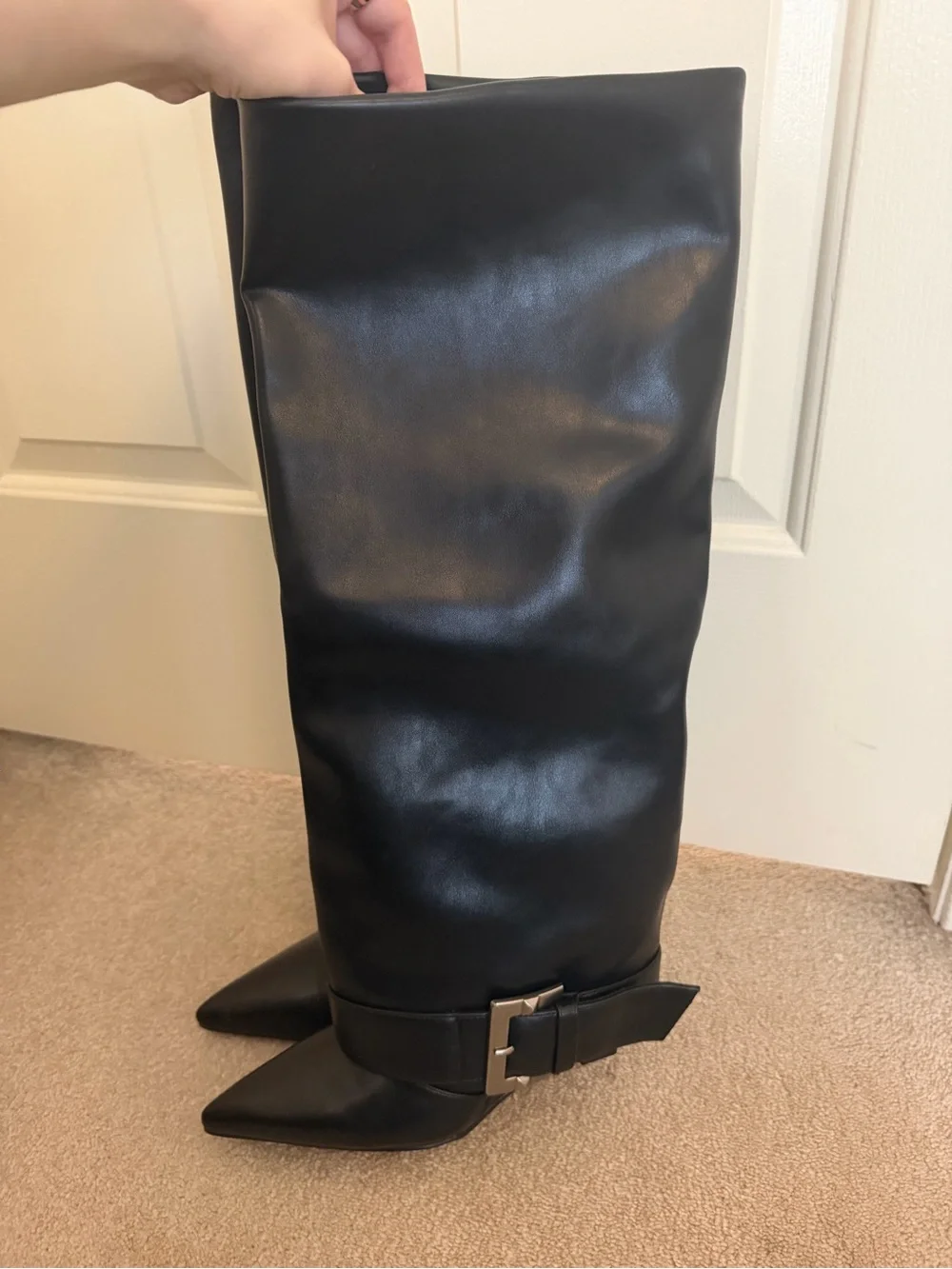 N/A pointed high worn